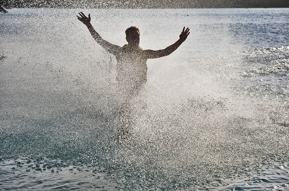 Mono Skiing In Mauritius With A Solar Eclipse