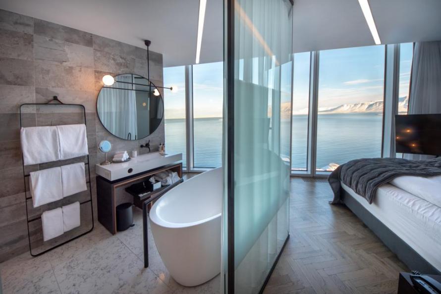 Iceland - The Home Of Imagination: Tower Suites Hotel Reykjavík