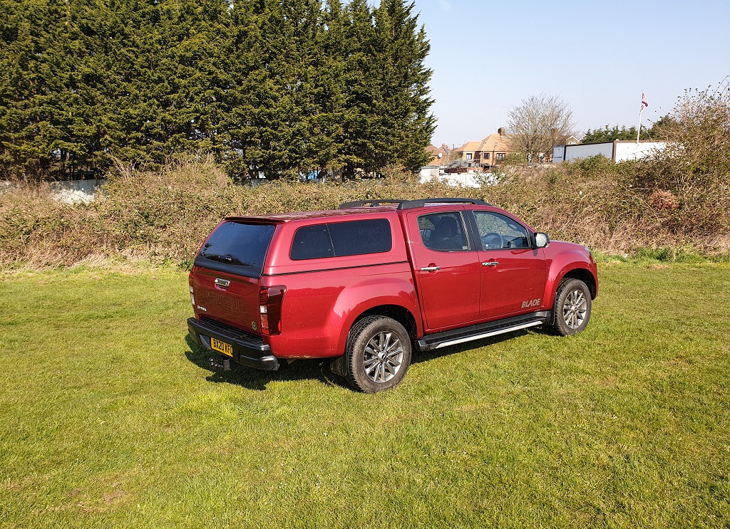 Isuzu D-Max Blade