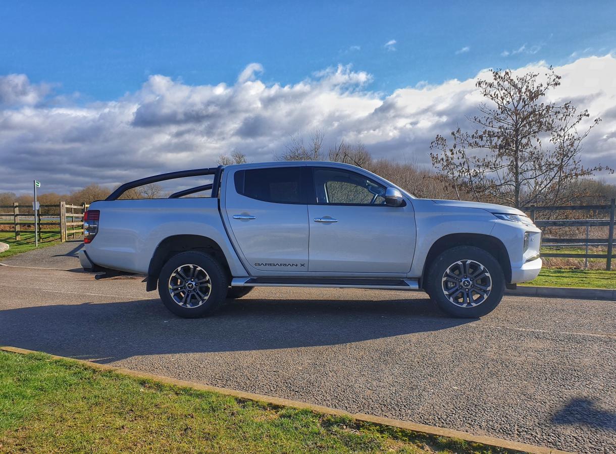 Mitsubishi L200 Barbarian X
