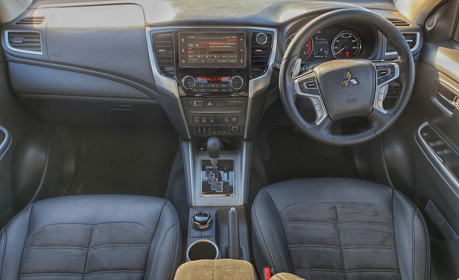 Mitsubishi L200 Barbarian X