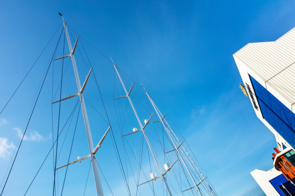 Sea Eagle II “Airborne” : The World’s Largest Aluminium Sailing Yacht