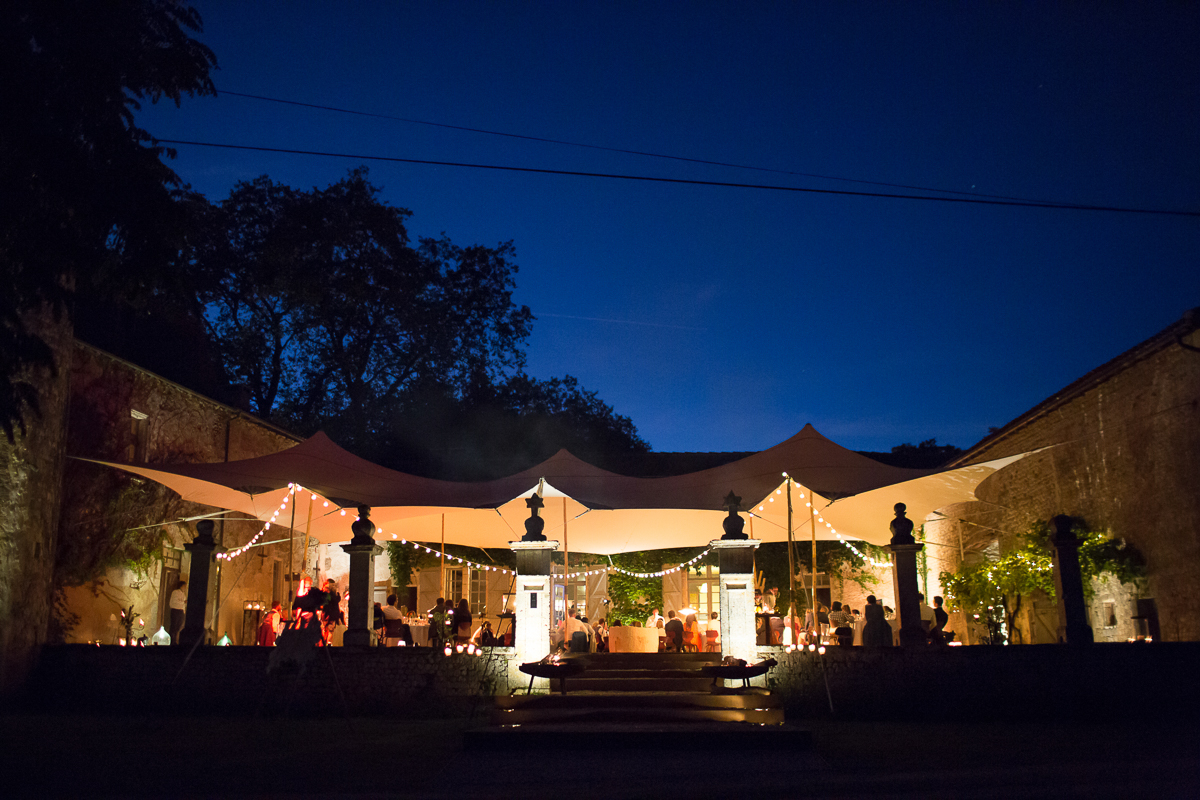 Château de Lerse at night 