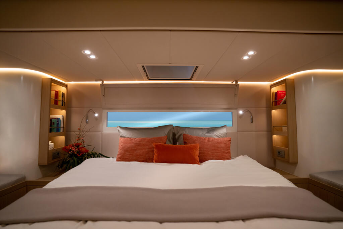 Contest 55CS Yacht Interior