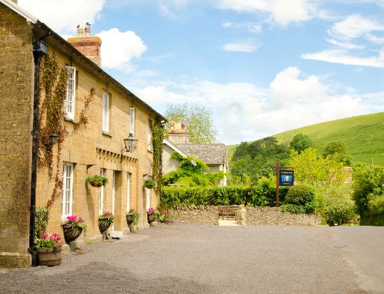 The Queens Arms Country Inn