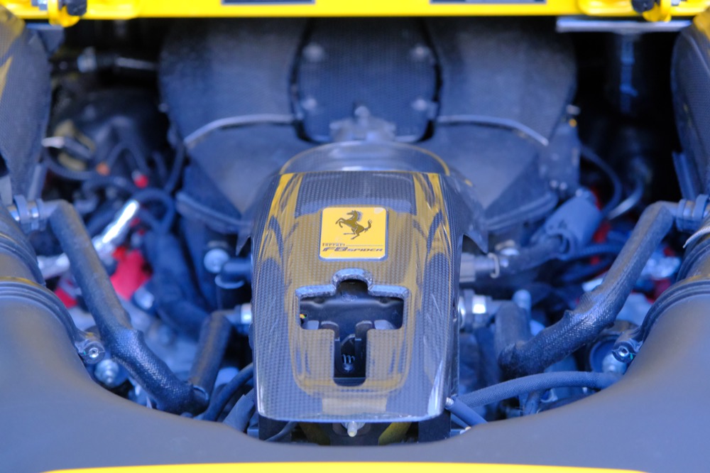 Ferrari F8 Tributo Spider V8 Engine