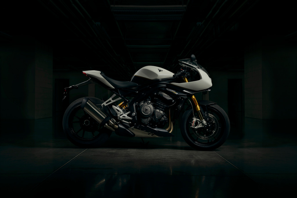 Triumph Speed Triple 1200 RR