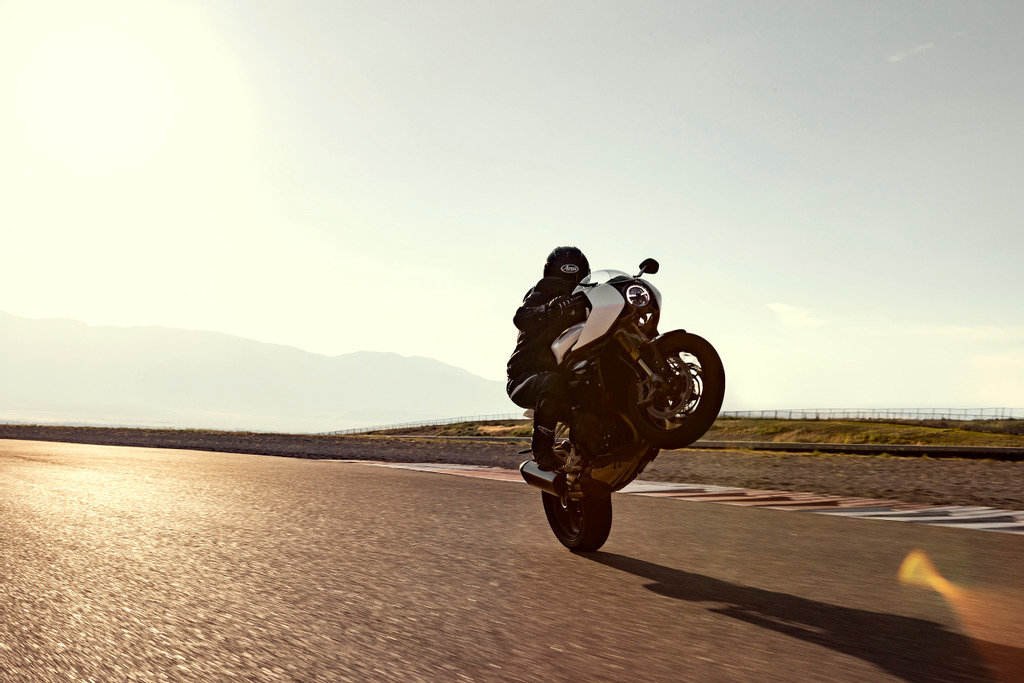 Triumph Speed Triple 1200 RR