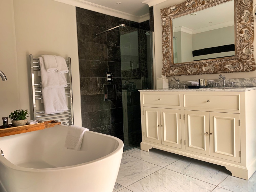 Great Fosters Suite Bathroom
