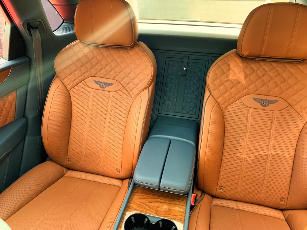 Bentley Bentayga Hybrid V6 2023 Review