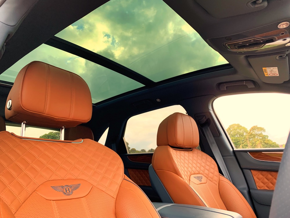 Bentley Bentayga Hybrid V6 2023 Review