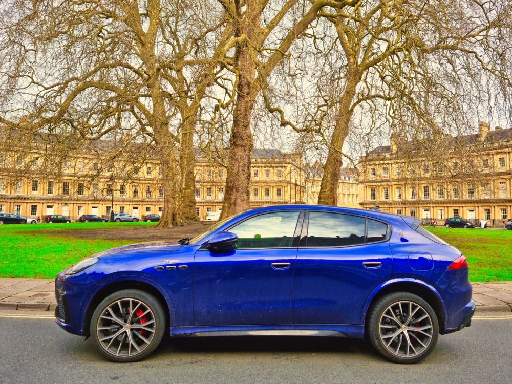 Maserati Grecale Trofeo SUV 2024 Review