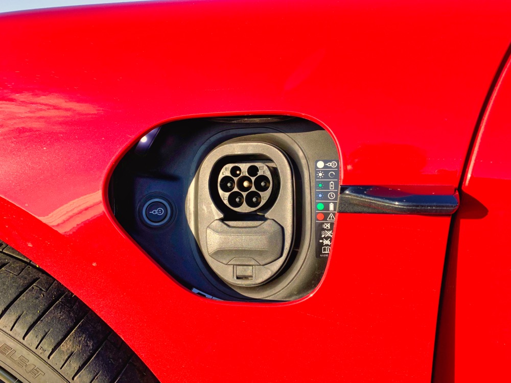 Porsche Taycan GTS Turismo Tour Review