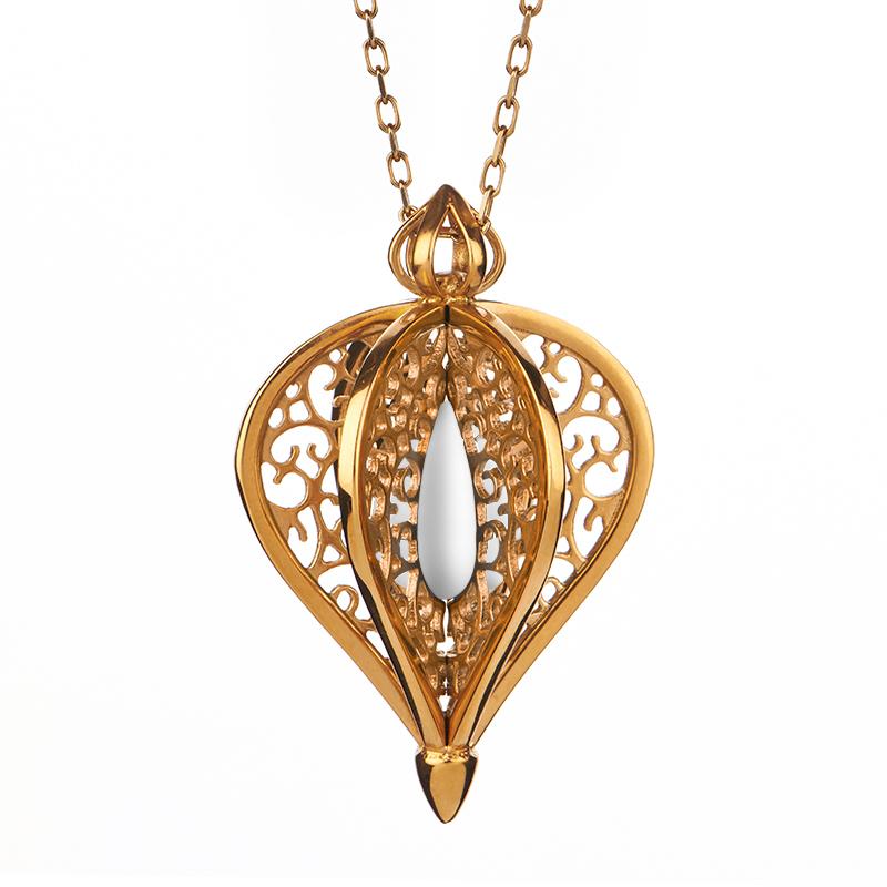 9ct Yellow Gold Bauxite Flore Filigree Small Necklace