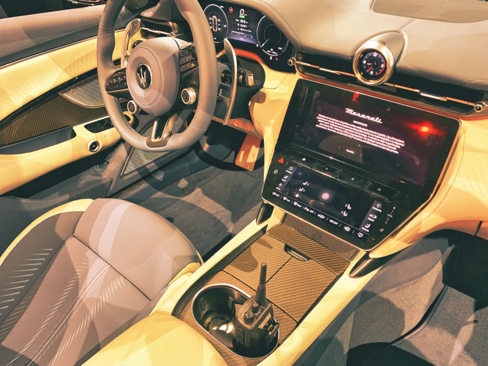 Maserati GranCabrio Folgore Interior