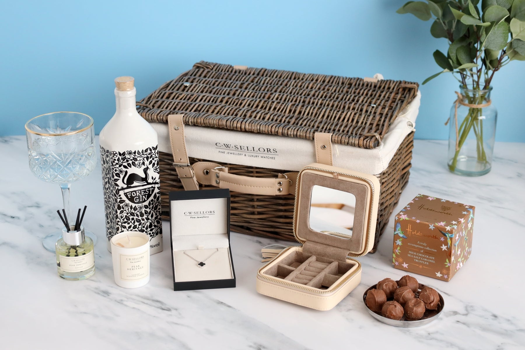 The Ladybower Hamper