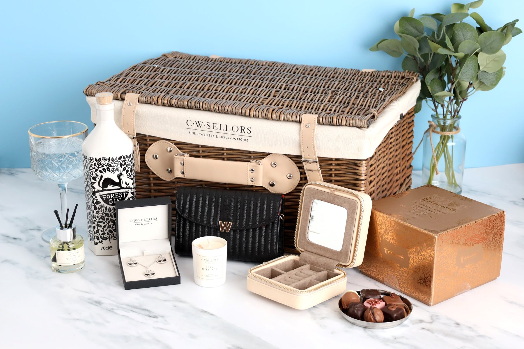 The Peak Forest Hamper