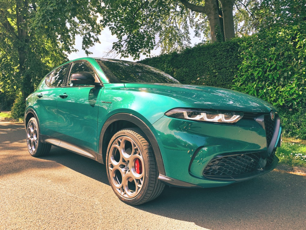 Alfa Romeo Tonale Veloce 1.3 280 PHEV Review