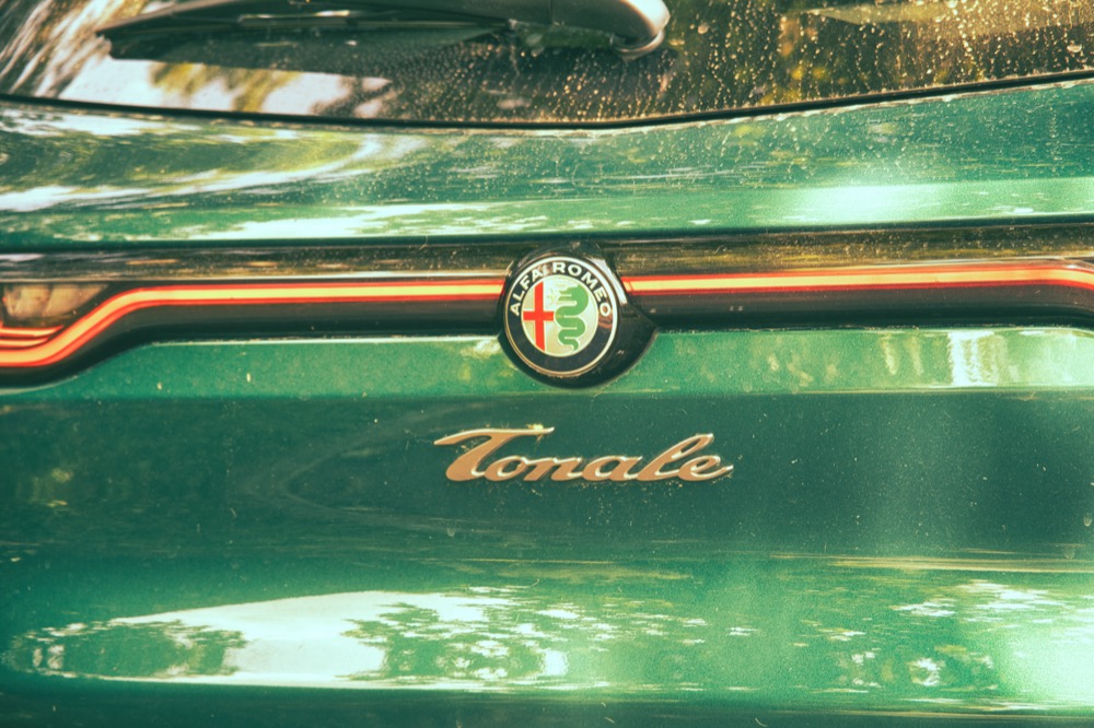 Alfa Romeo Tonale Veloce 1.3 280 PHEV Review