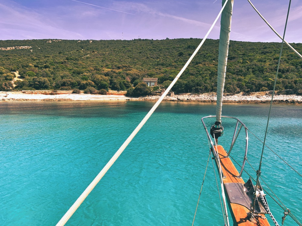 Catriona II Yacht Private Beach