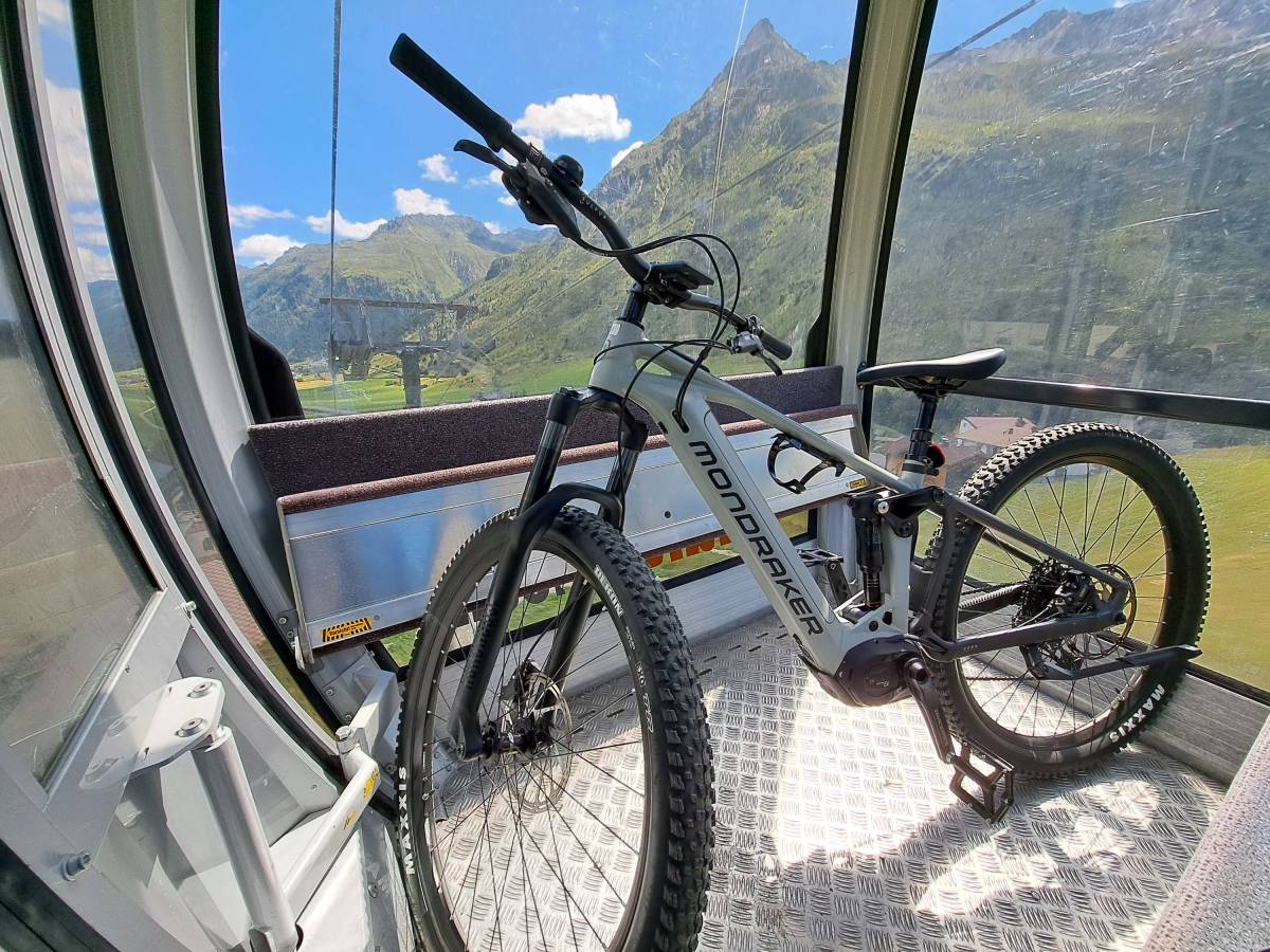 Alpkogelbahn gondola
