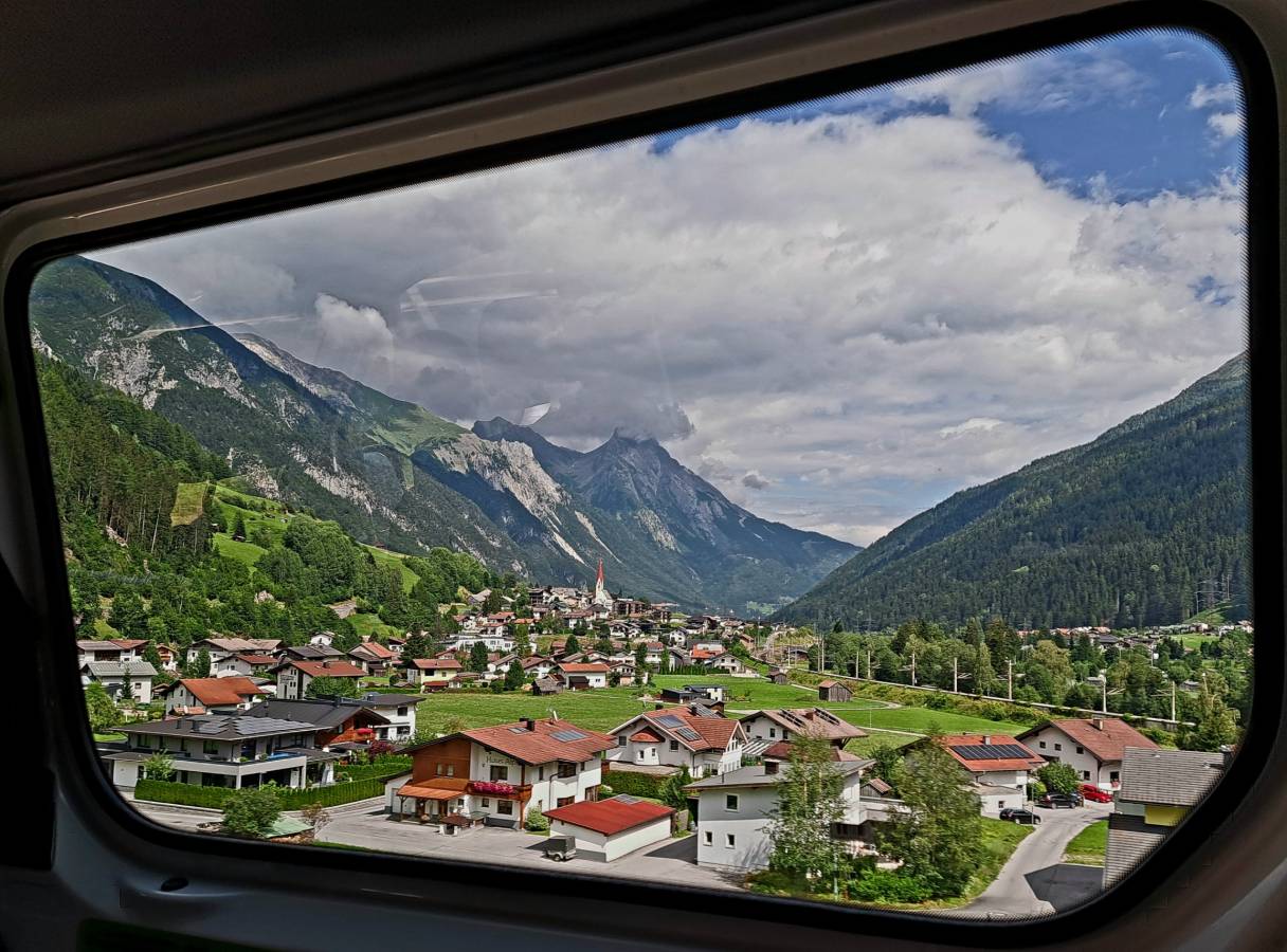 Window seat
