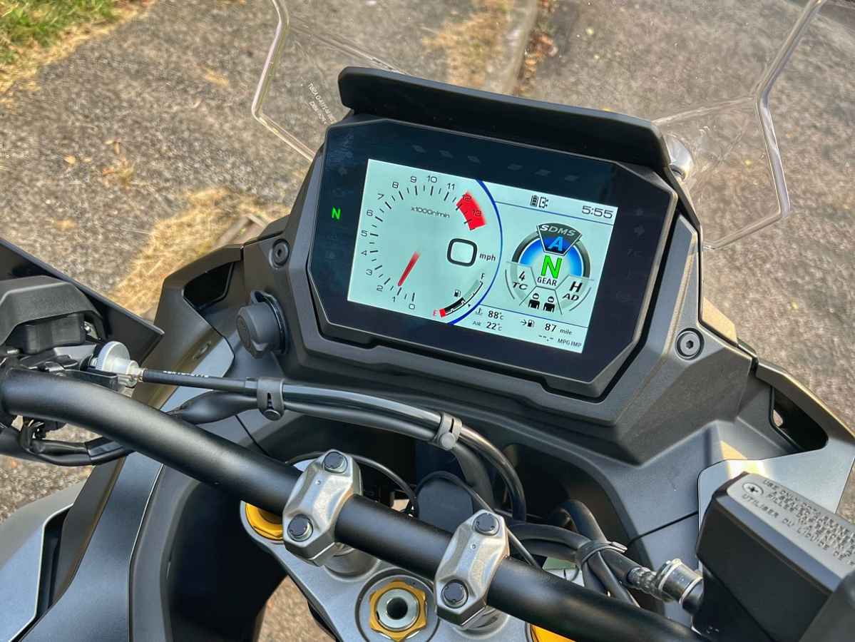 Suzuki-GSX-S1000GX
