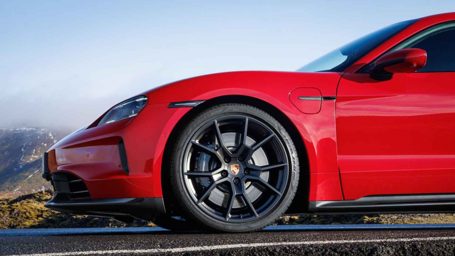 Porsche Taycan GTS