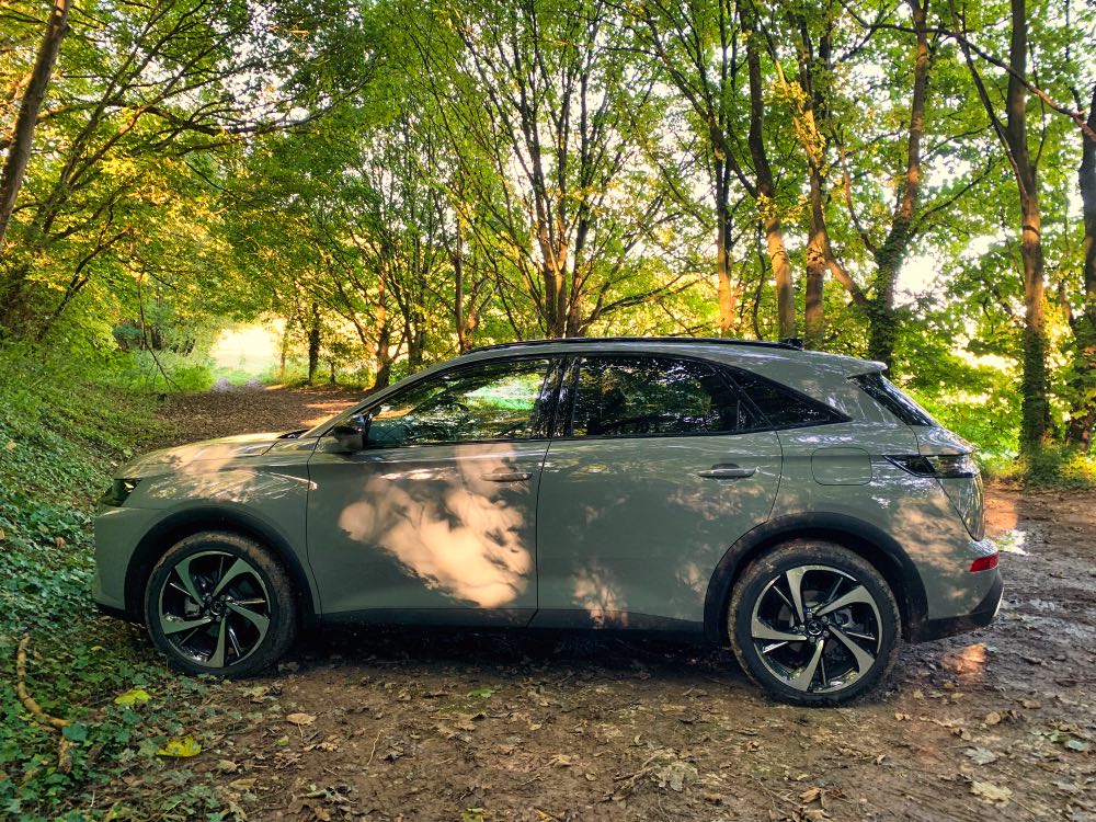 DS 7 Opera E-TENSE 4x4 300 SUV