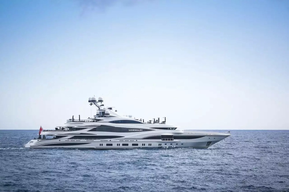 Lionheart Yacht