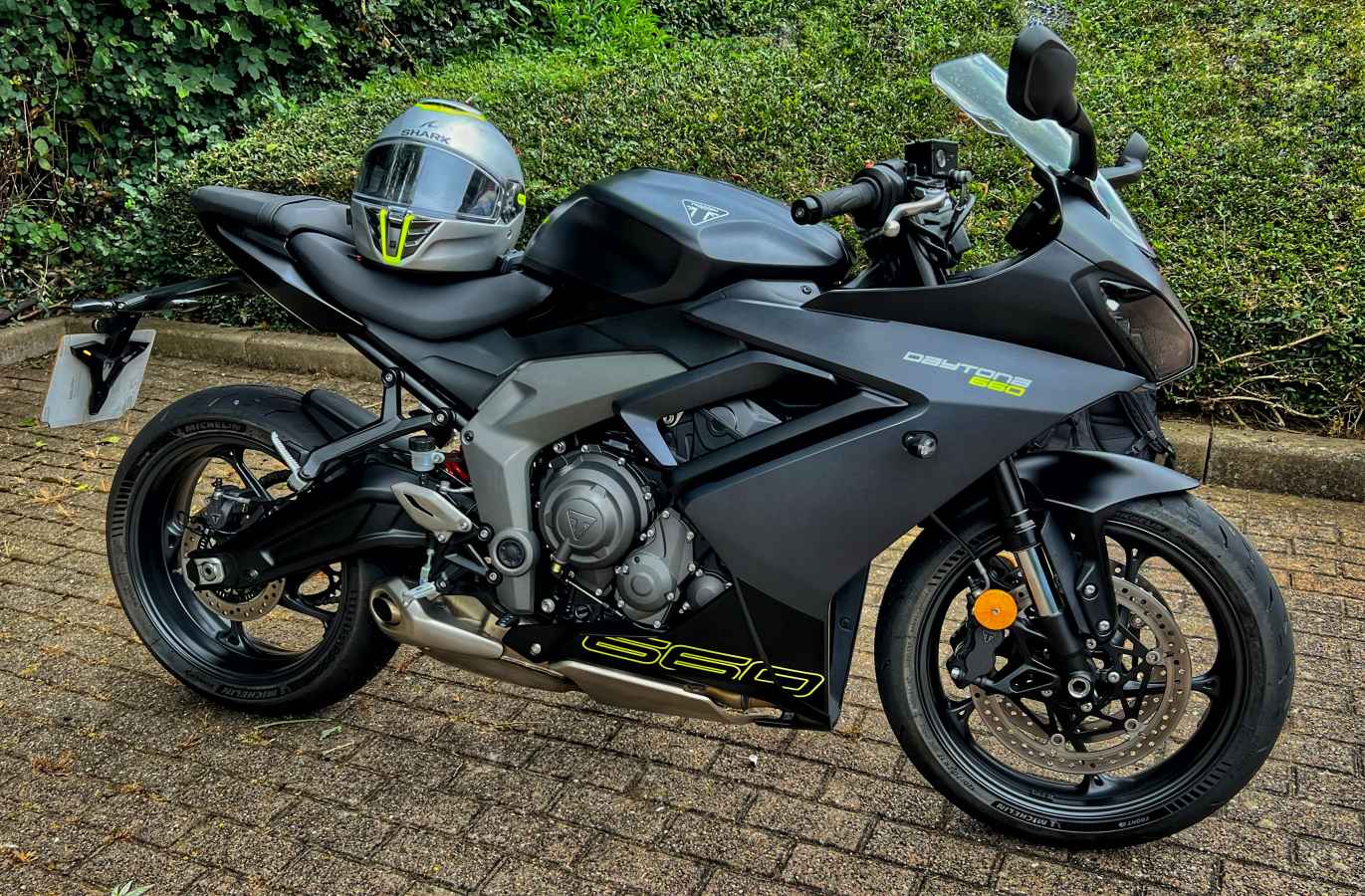 Triumph Daytona 660