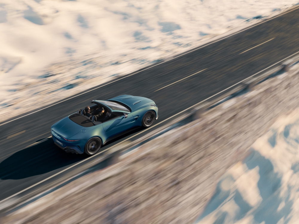 NEW ASTON MARTIN VANTAGE ROADSTER