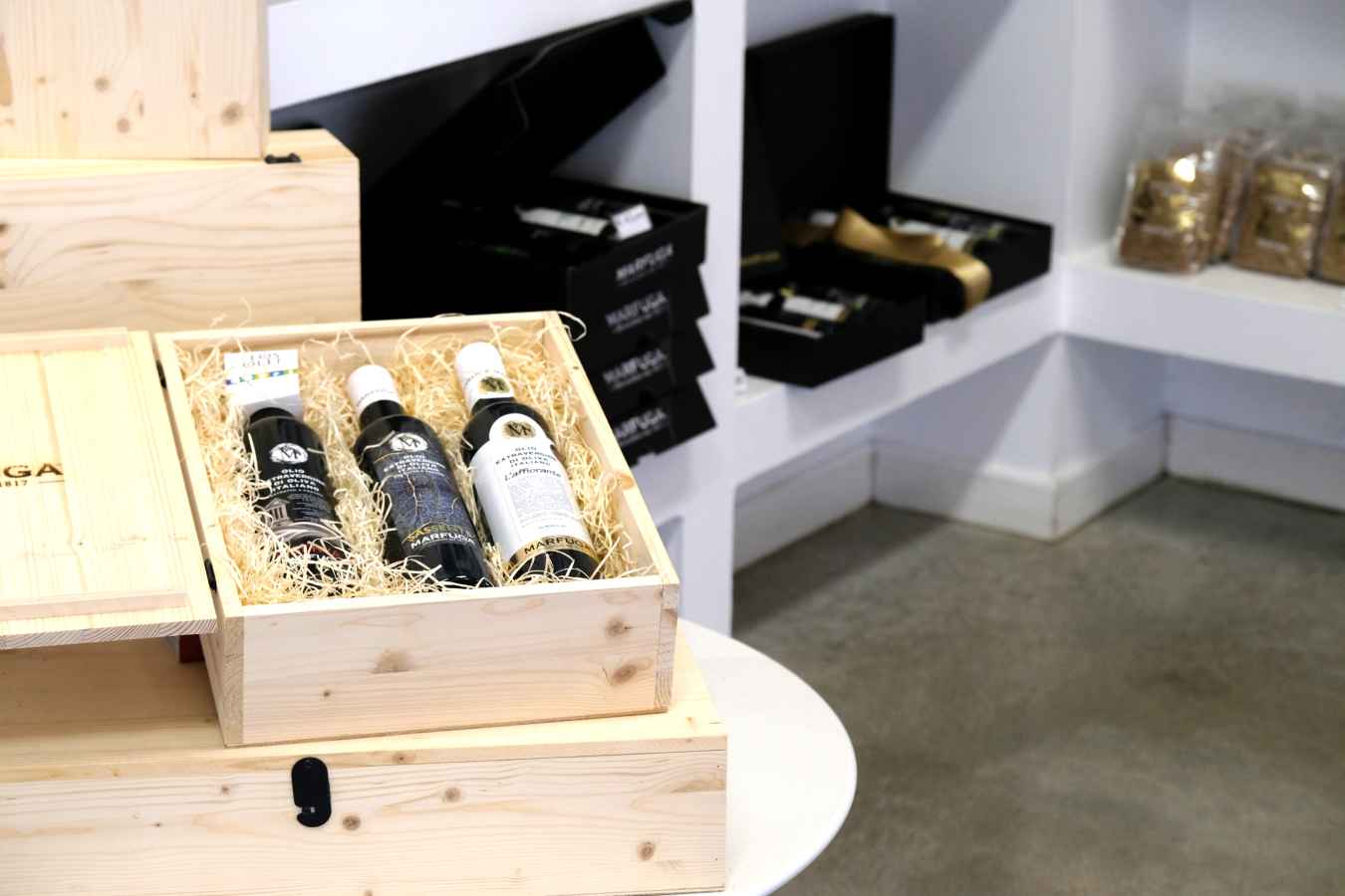 The oils in a presentation box