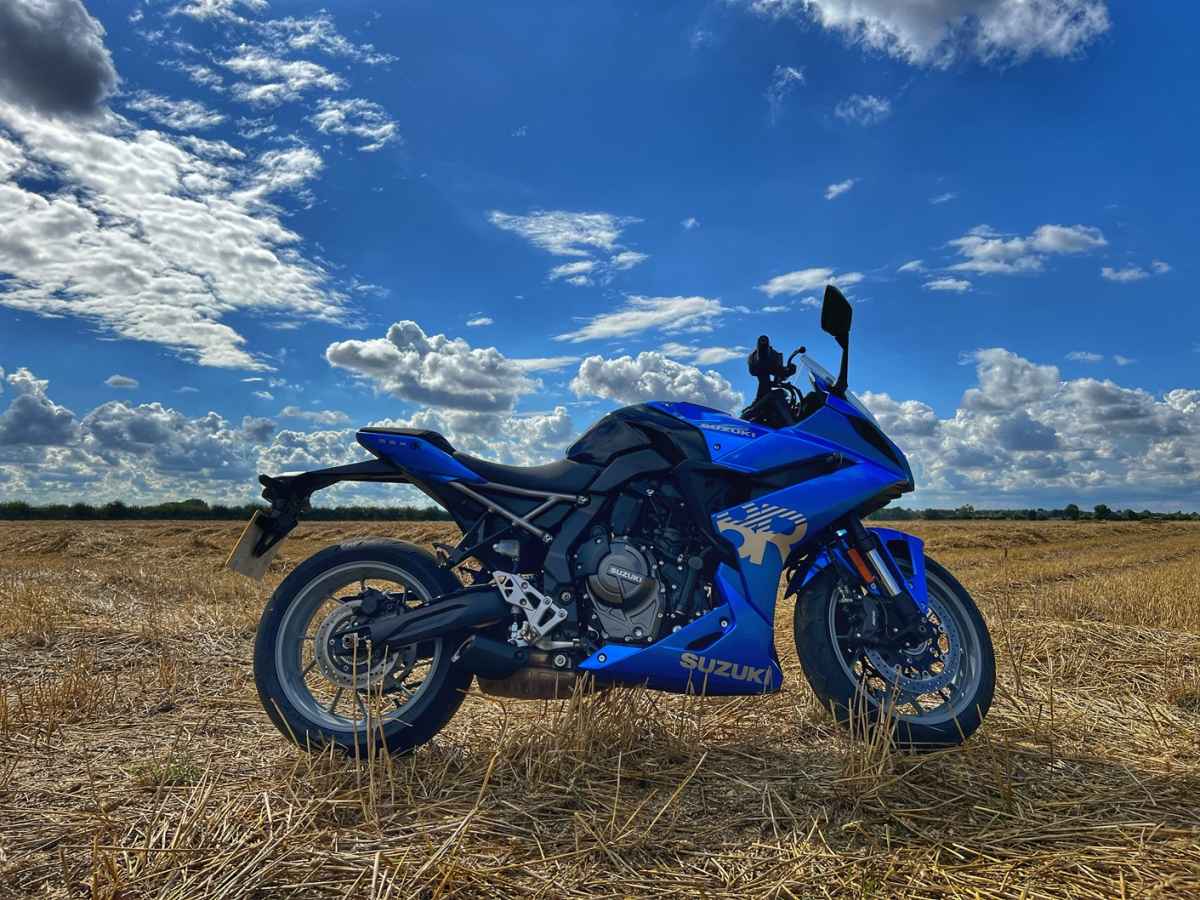 Suzuki GSX-8R