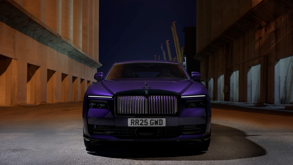 BLACK BADGE SPECTRE