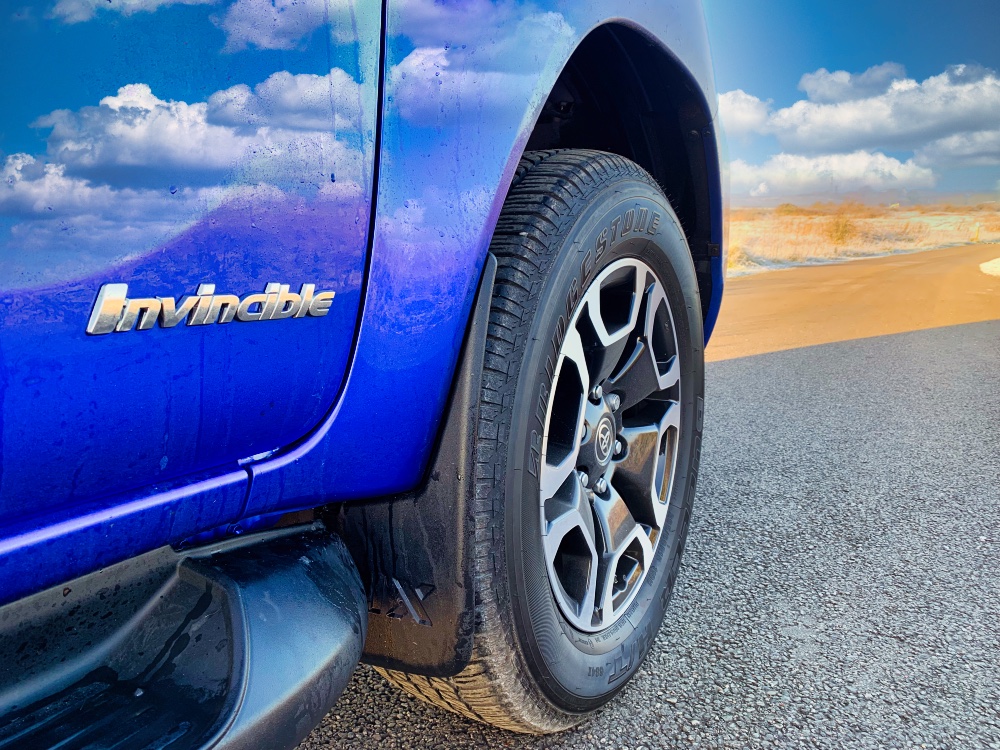 Toyota Hilux Invincible
