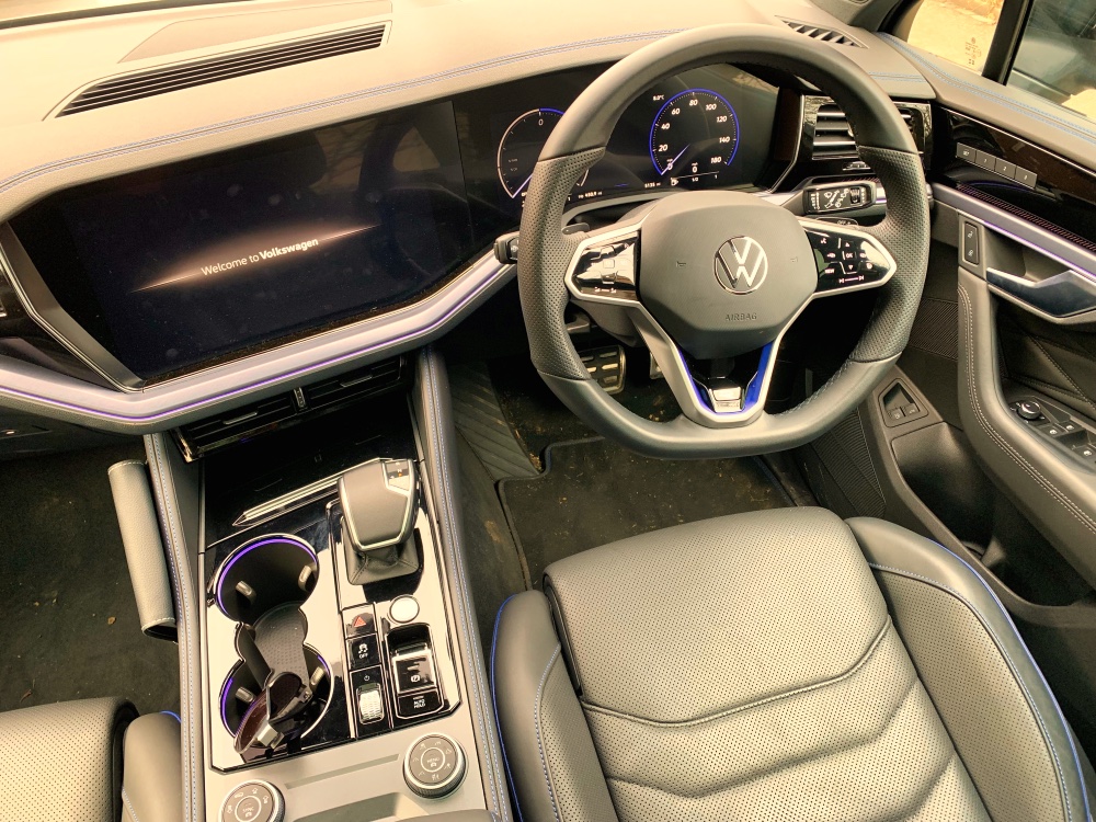 VW Touareg R eHybrid 4MOTION
