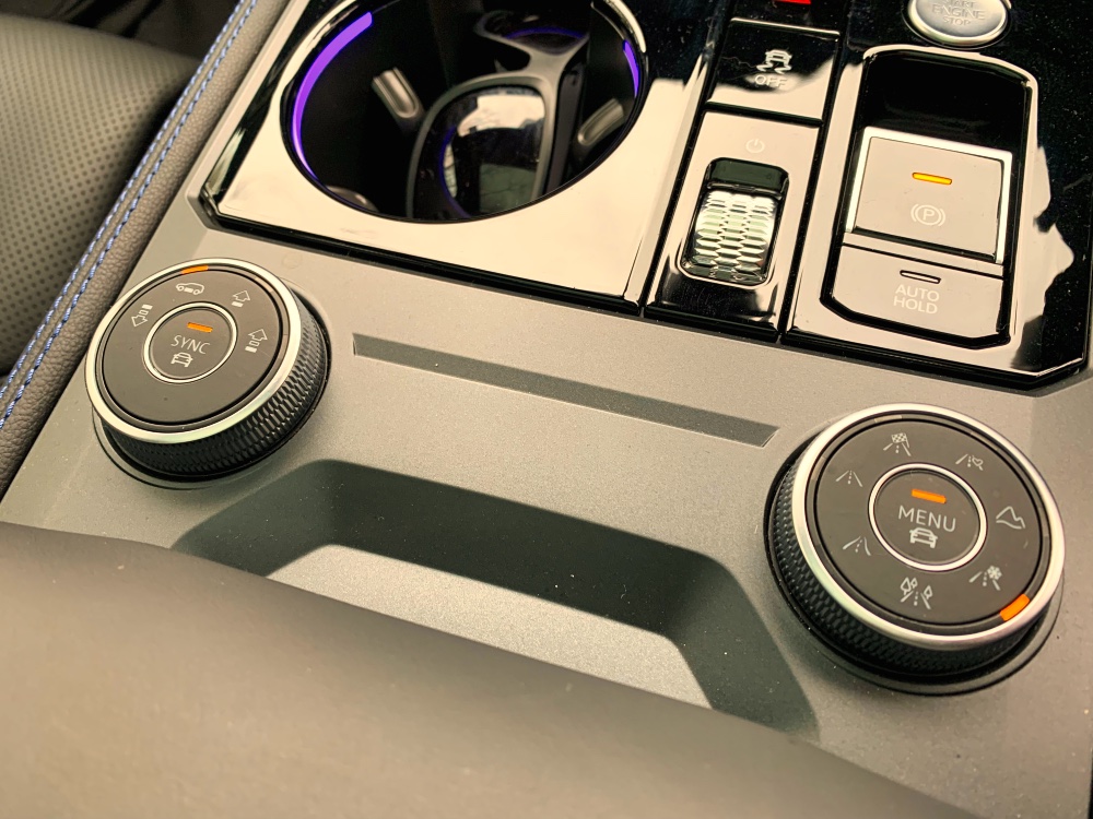 VW Touareg R eHybrid 4MOTION
