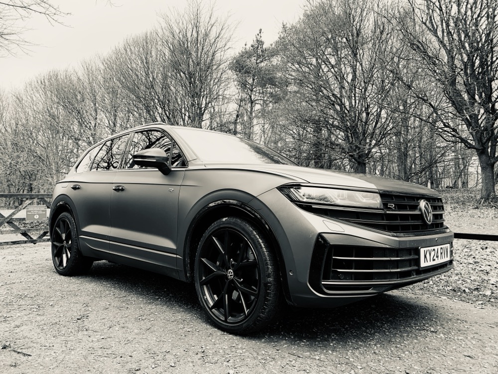 VW Touareg R eHybrid 4MOTION