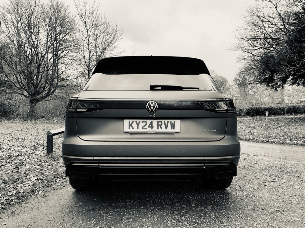 VW Touareg R eHybrid 4MOTION