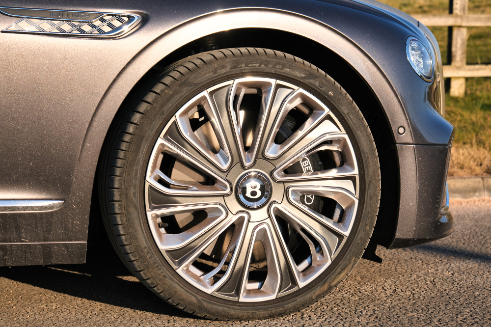 Bentley Flying Spur Mulliner Electric Hybrid