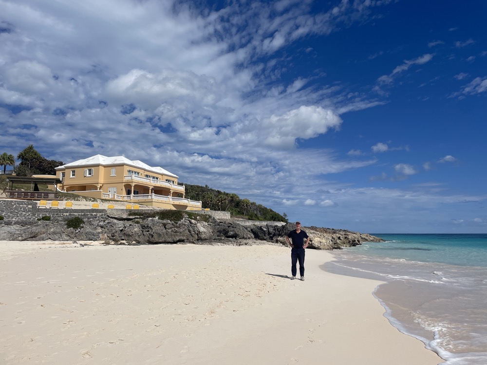 Coco Reef Hotel