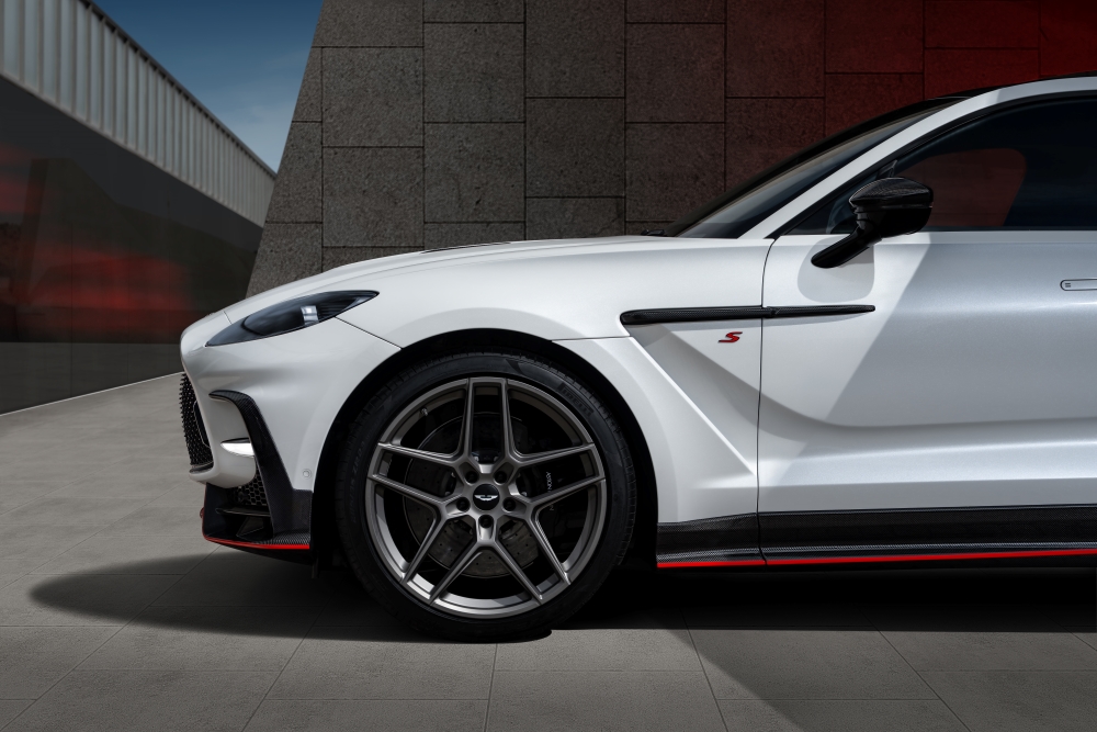 New Aston Martin DBX S