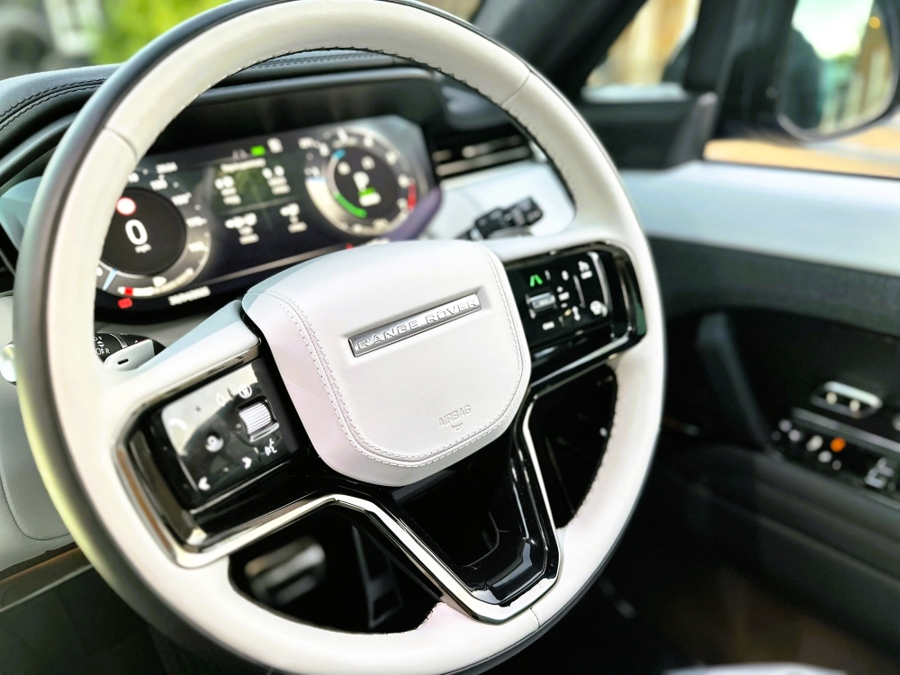 Range Rover Sport P550e