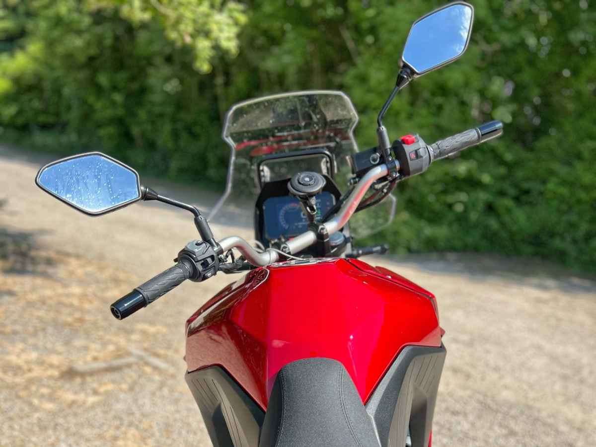 Suzuki V-Strom 800 RE