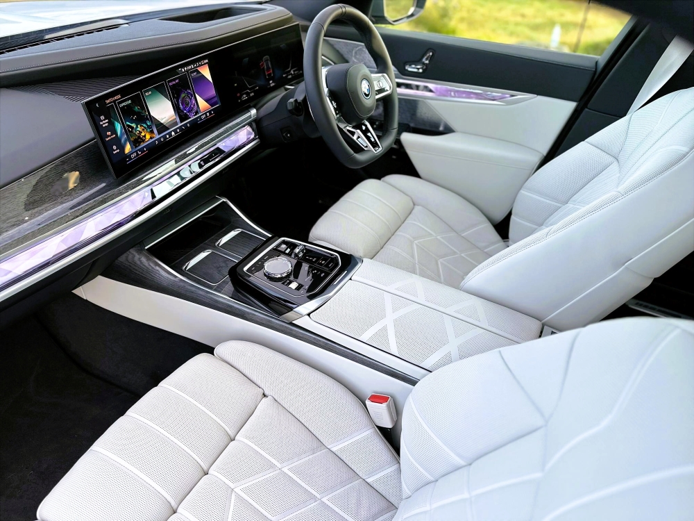 BMW 750e