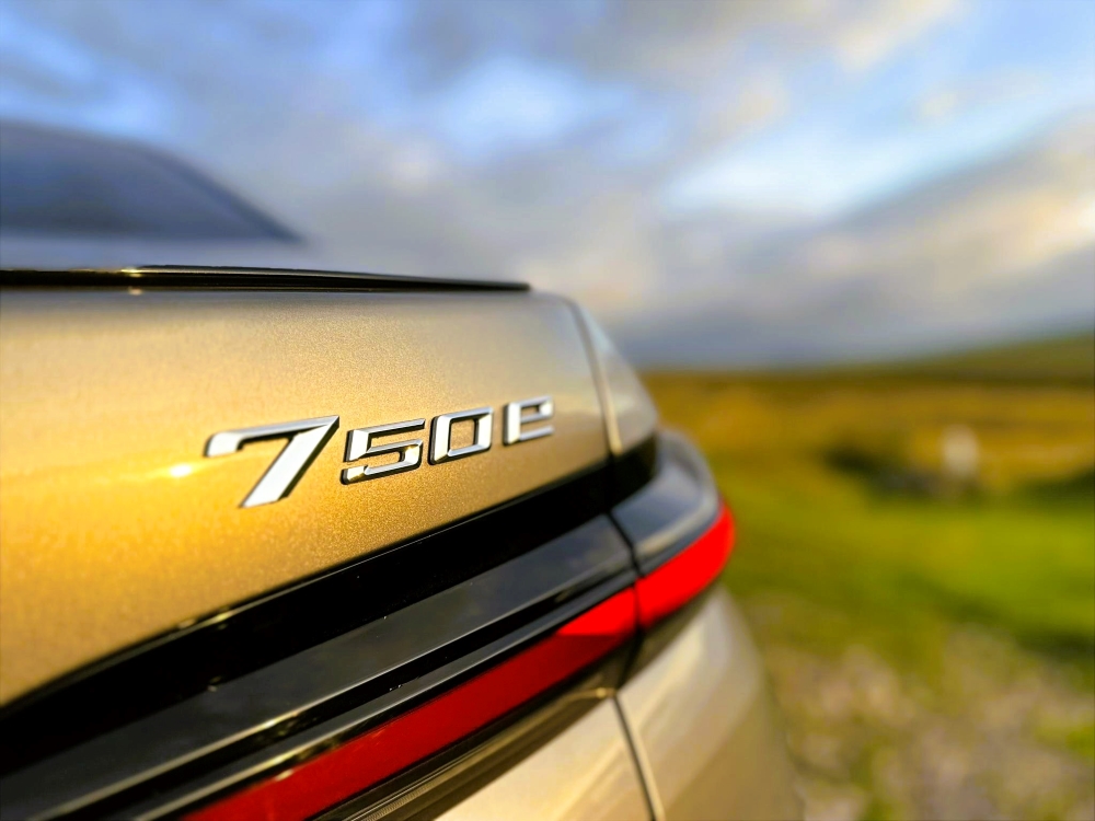 BMW 750e