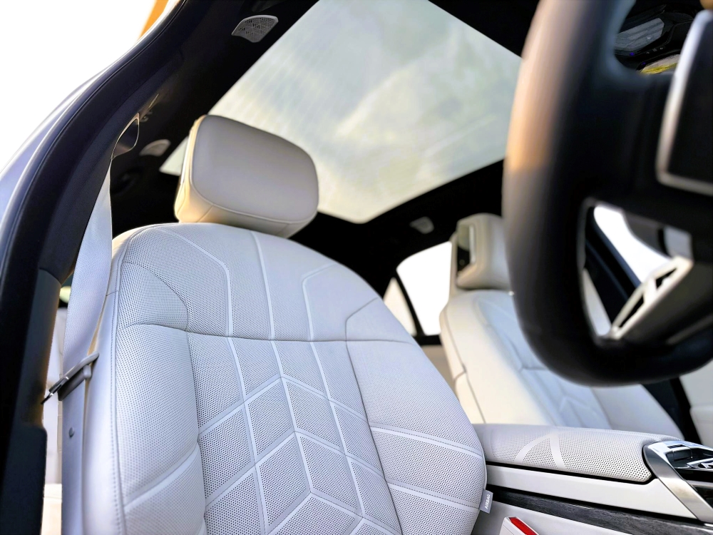 BMW 750e