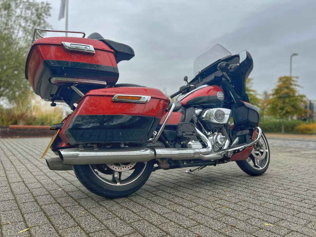 Harley Davidson Street Glide Ultra