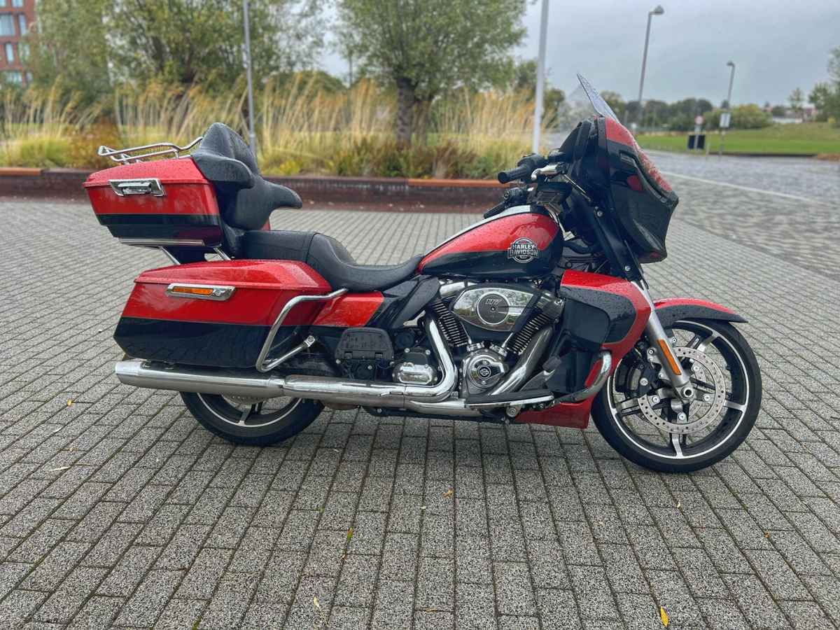 Harley Davidson Street Glide Ultra